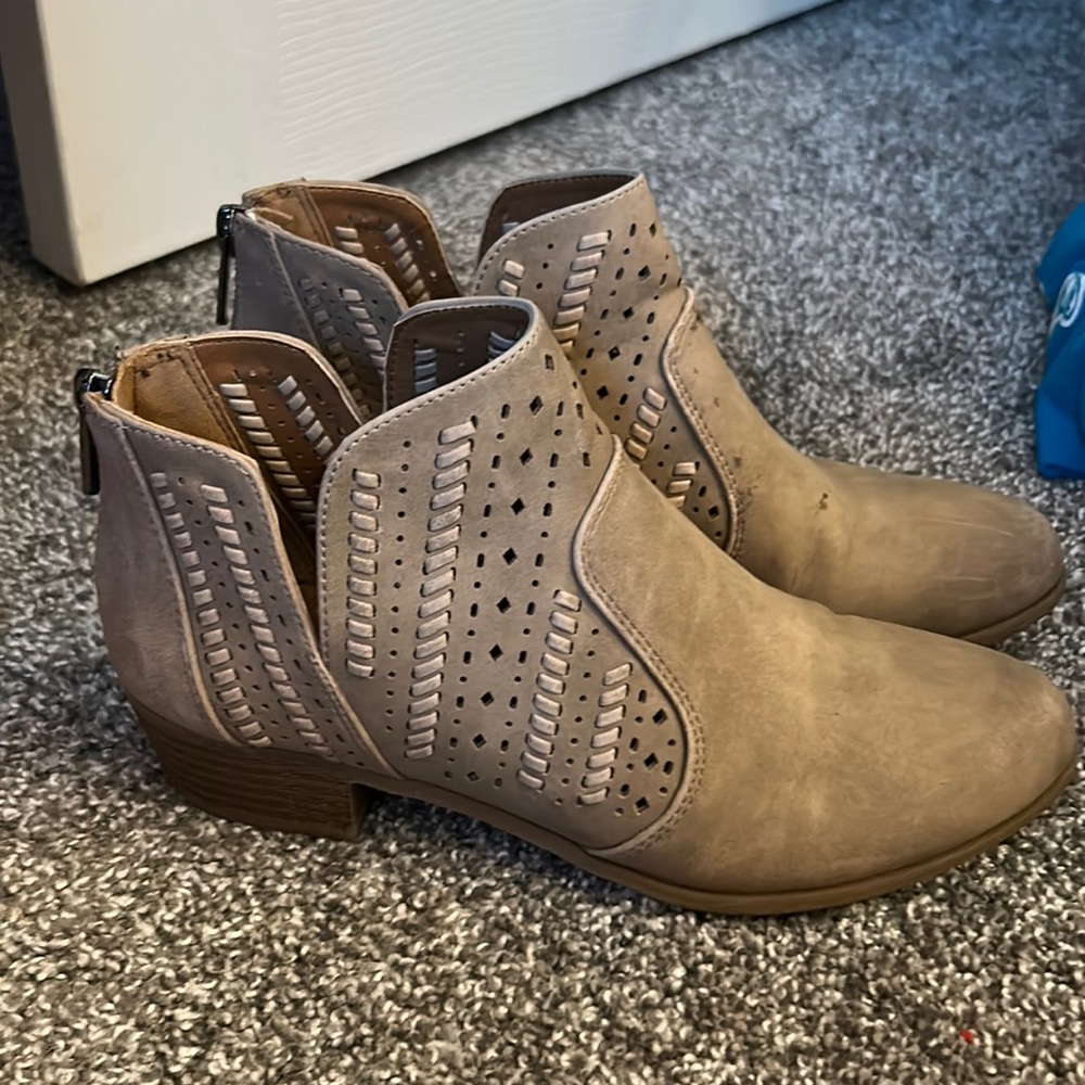 tan booties
